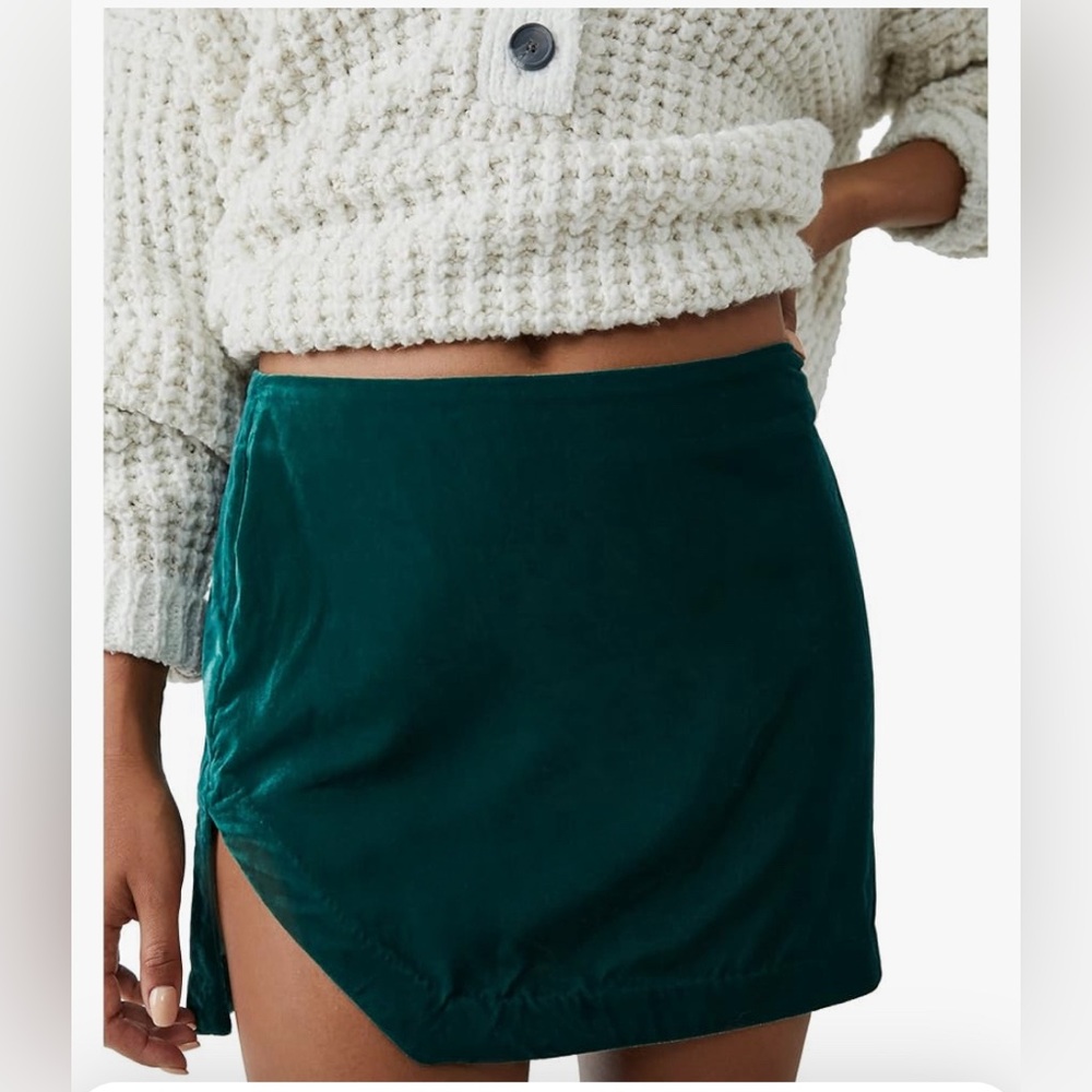 Free People Annalise Velvet Mini Women’s Size 10 NWT Bohemian